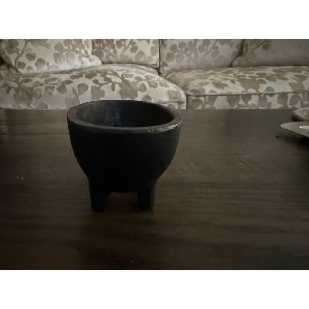 Small Solid Cast Iron Black Cauldron Ritual Bowl – 4” Oval - Picture 3 of 8